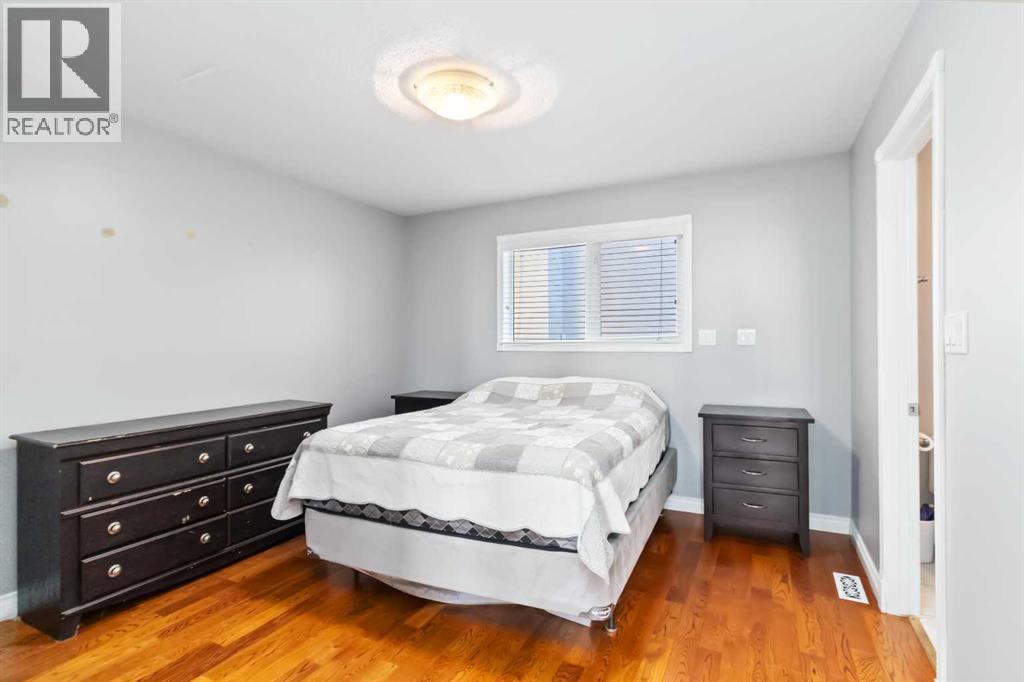 328 Burton Place, Fort McMurray