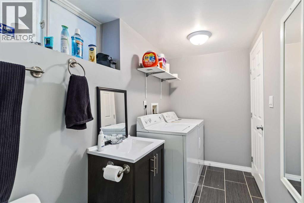 328 Burton Place, Fort McMurray