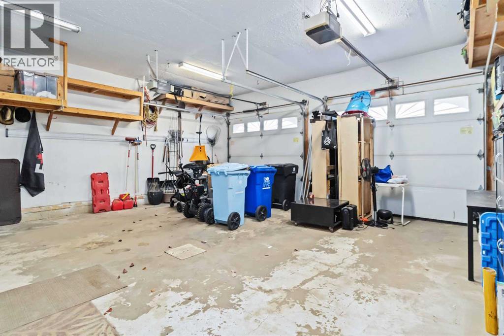 328 Burton Place, Fort McMurray