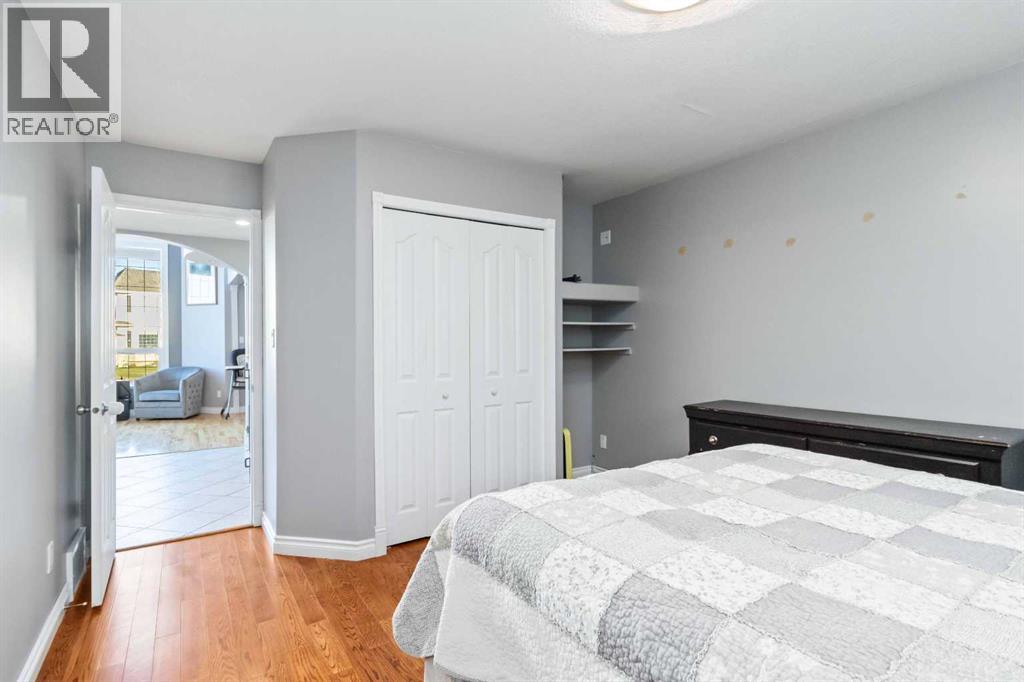 328 Burton Place, Fort McMurray