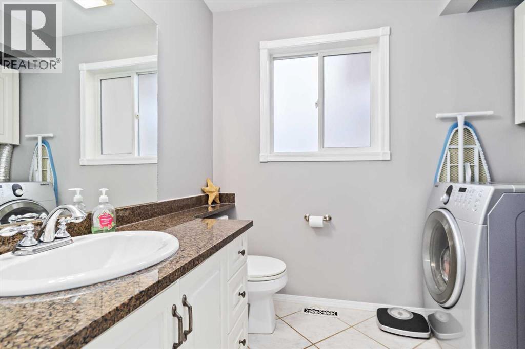 328 Burton Place, Fort McMurray