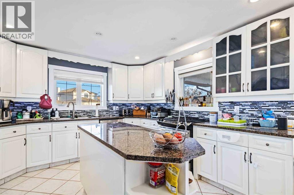 328 Burton Place, Fort McMurray