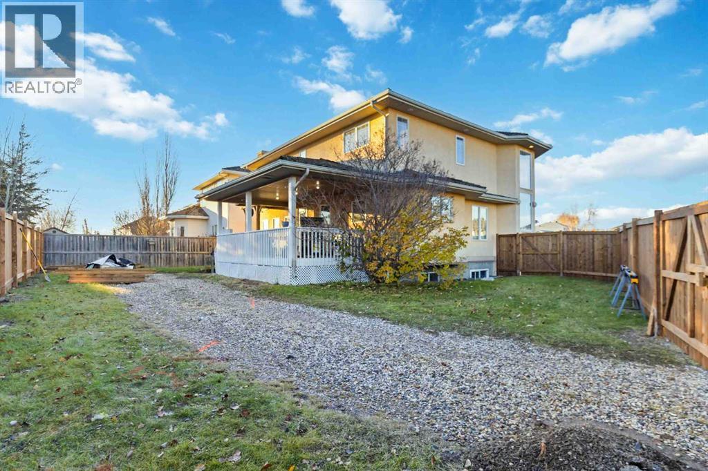 328 Burton Place, Fort McMurray