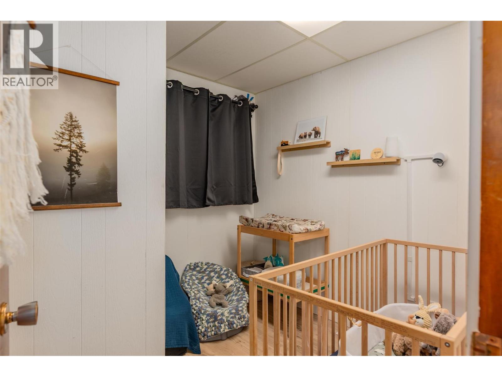 1953 PLEWMAN Way, Rossland