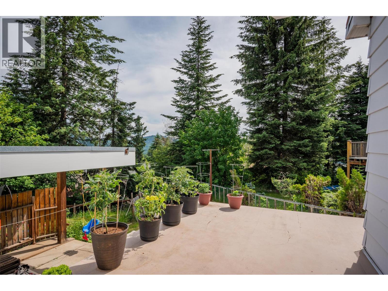1953 PLEWMAN Way, Rossland