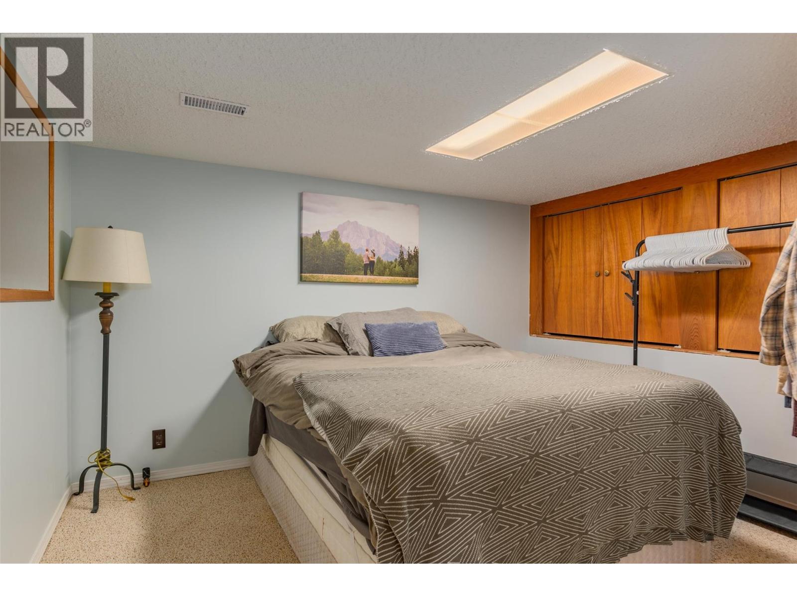 1953 PLEWMAN Way, Rossland