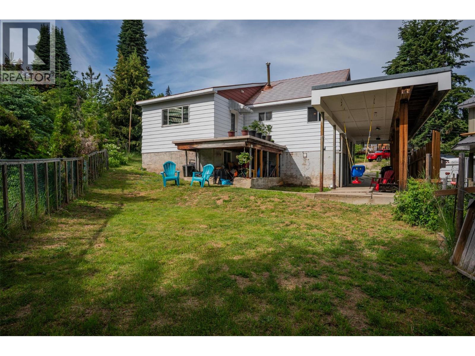 1953 PLEWMAN Way, Rossland