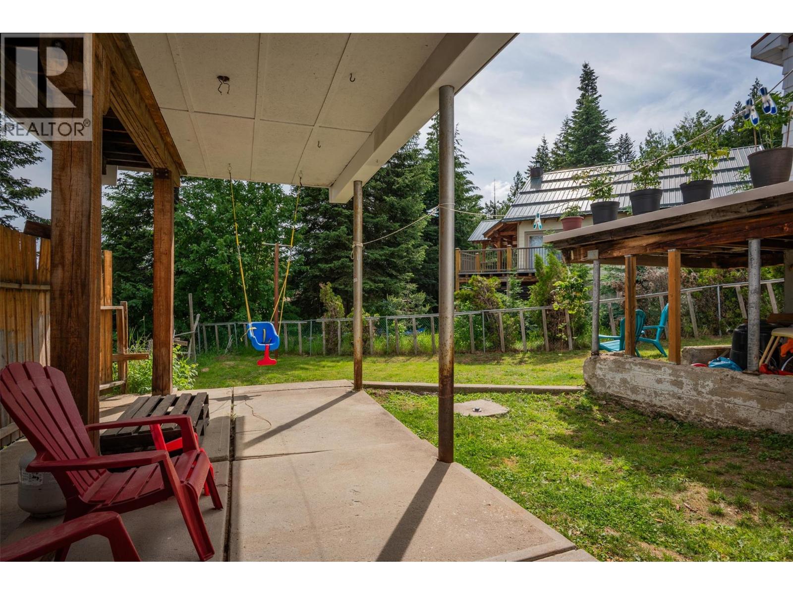 1953 PLEWMAN Way, Rossland