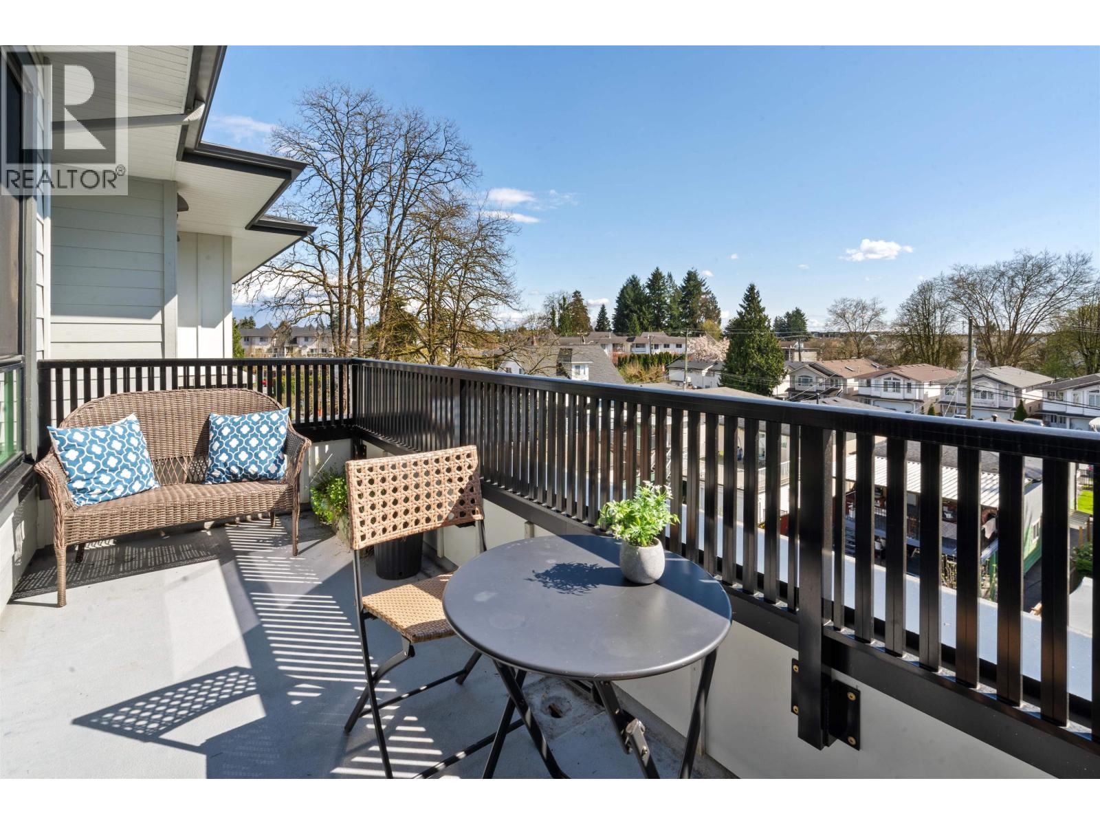 404 2160 GRANT AVENUE, Port Coquitlam