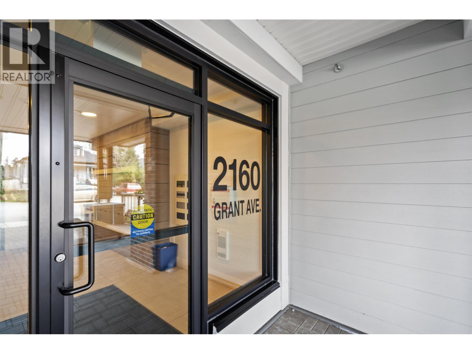 404 2160 GRANT AVENUE, Port Coquitlam