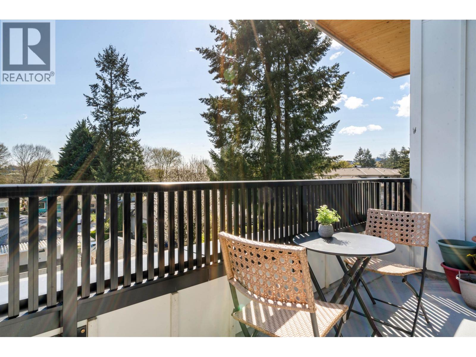 404 2160 GRANT AVENUE, Port Coquitlam