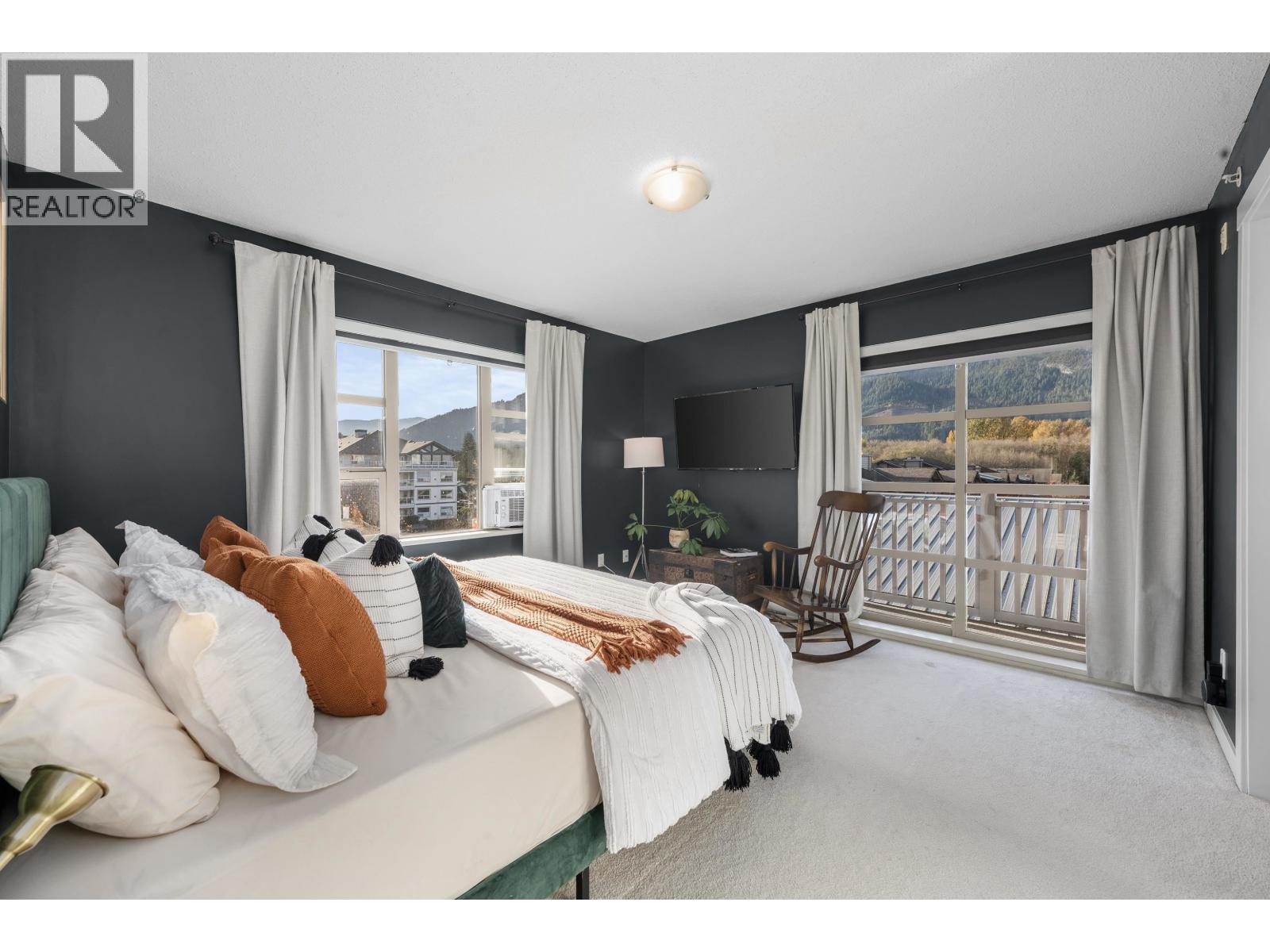 38226 EAGLEWIND BOULEVARD, Squamish