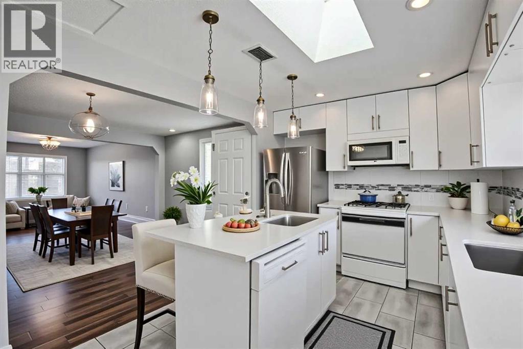 Single Family House Bi-level for Sale in  Ogmoor Crescent SE Ogden Calgary 