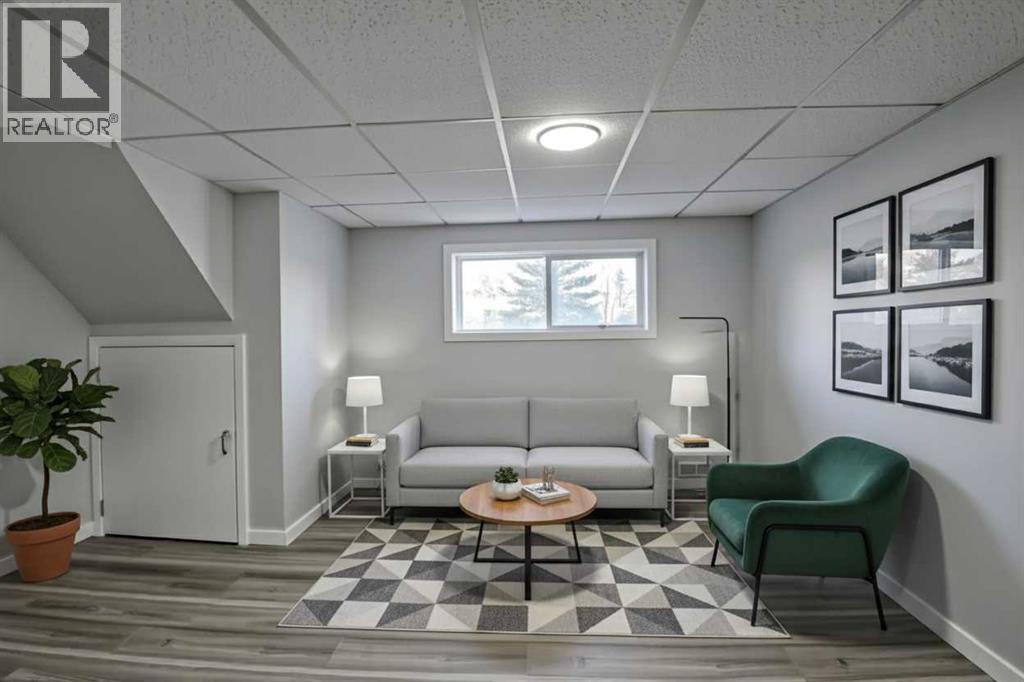 Single Family House Bi-level for Sale in  Ogmoor Crescent SE Ogden Calgary 