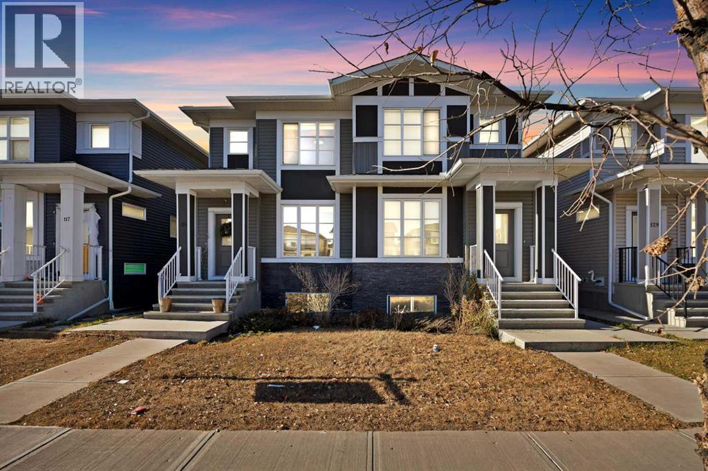 121 Corner Meadows Gate NE, Calgary, Alberta