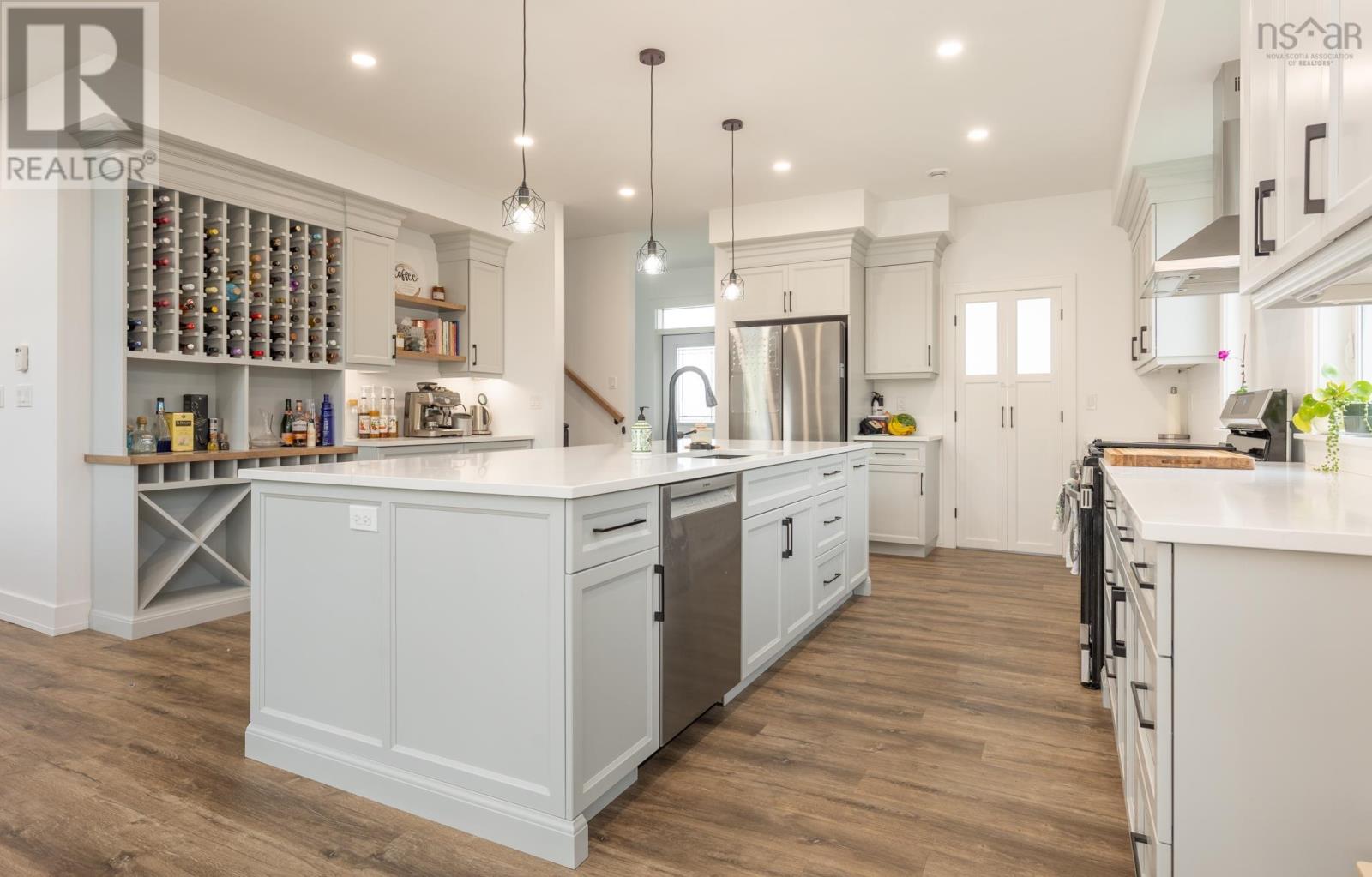 Property 15 of 39 of 35 Seeland Avenue