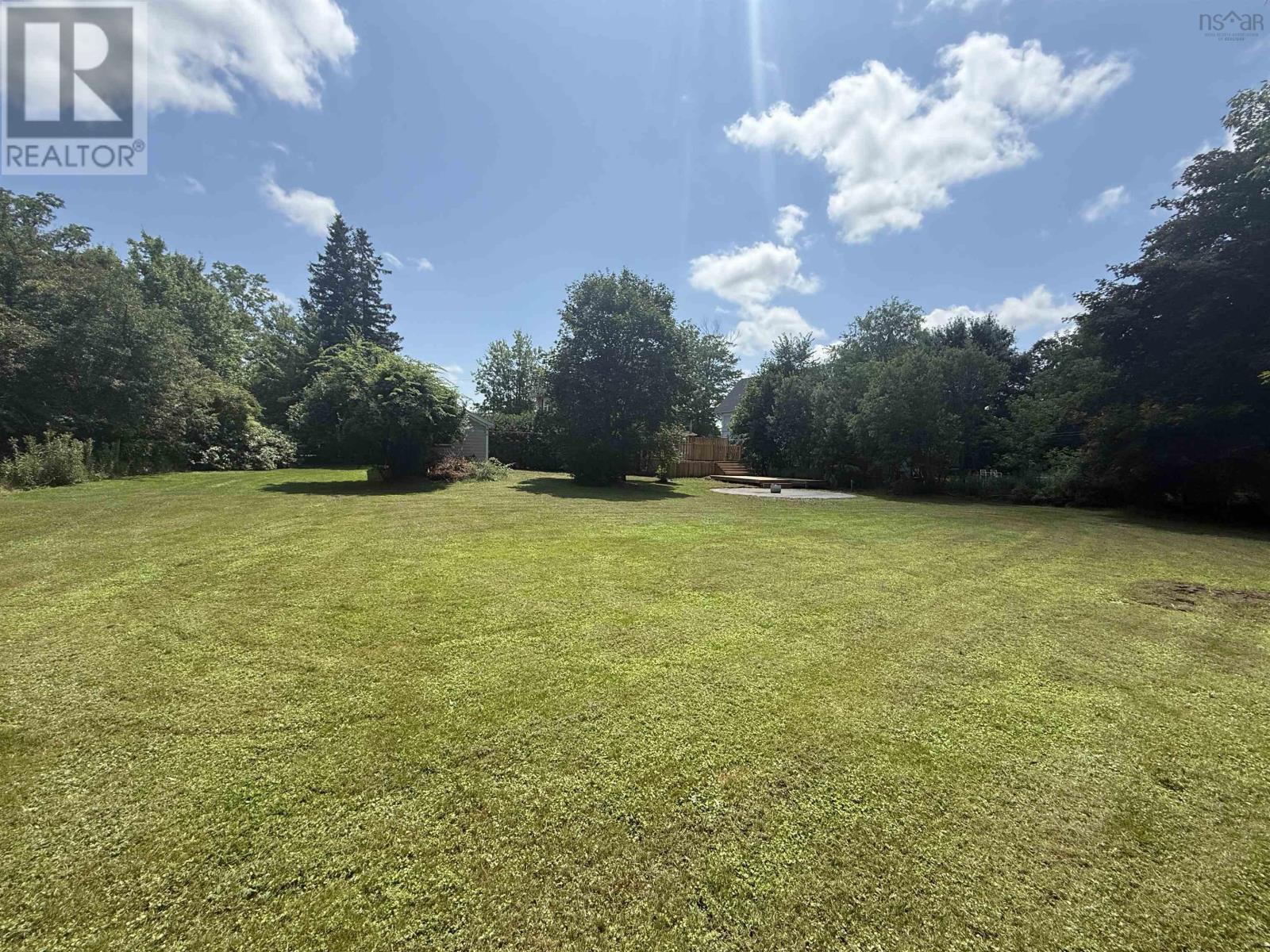 Property 12 of 46 of 161 Granville Street