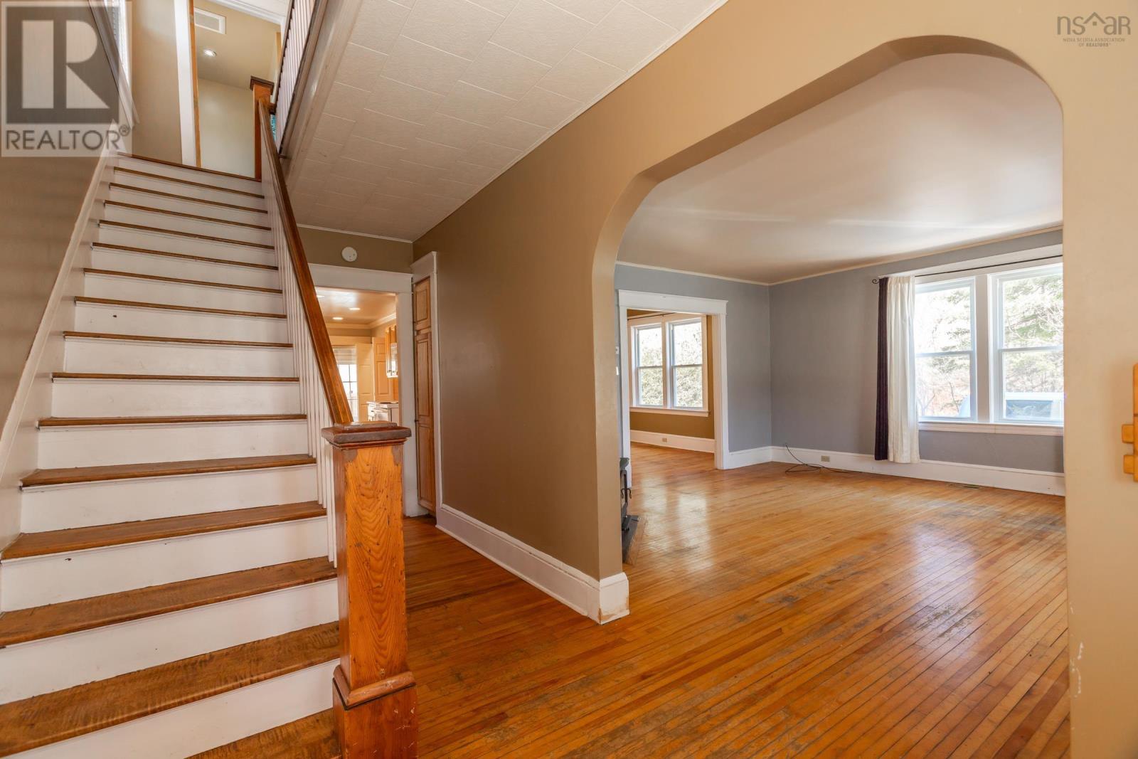 Property 16 of 46 of 161 Granville Street