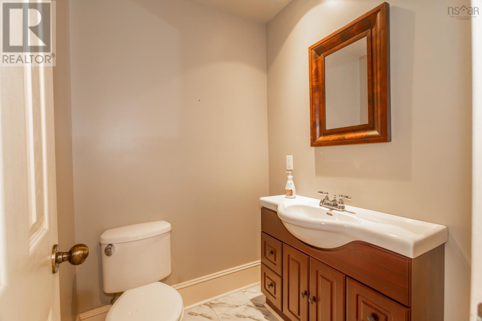 Property 31 of 46 of 161 Granville Street