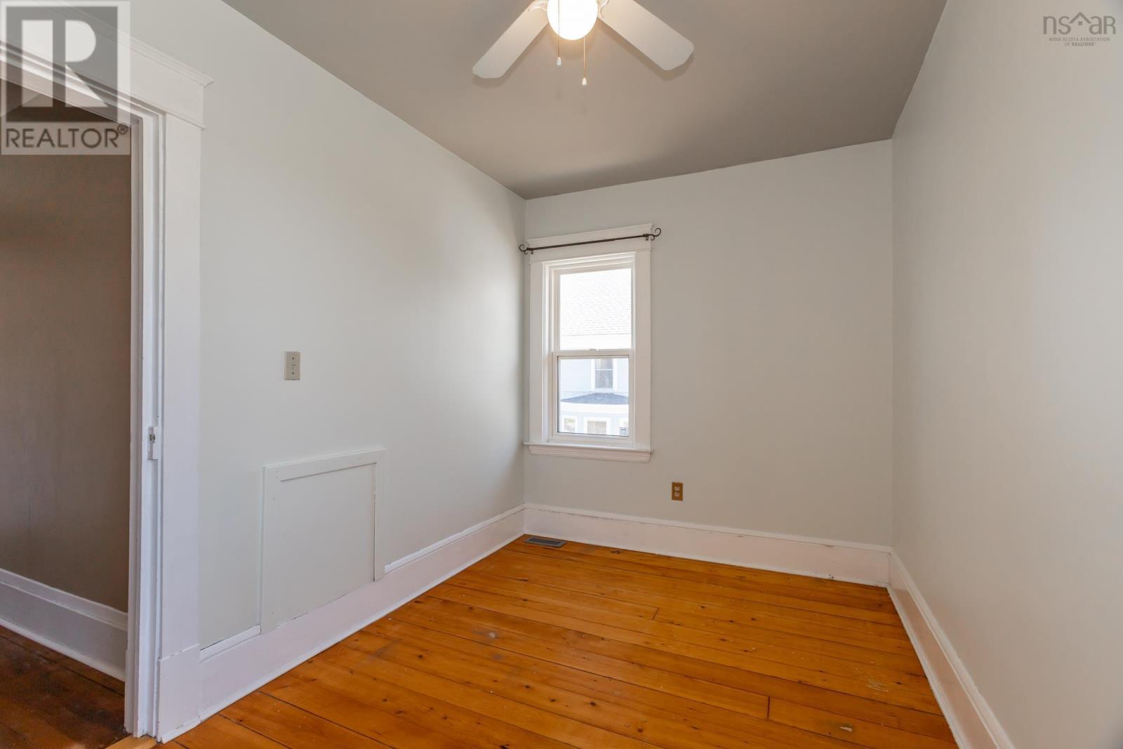 Property 37 of 46 of 161 Granville Street