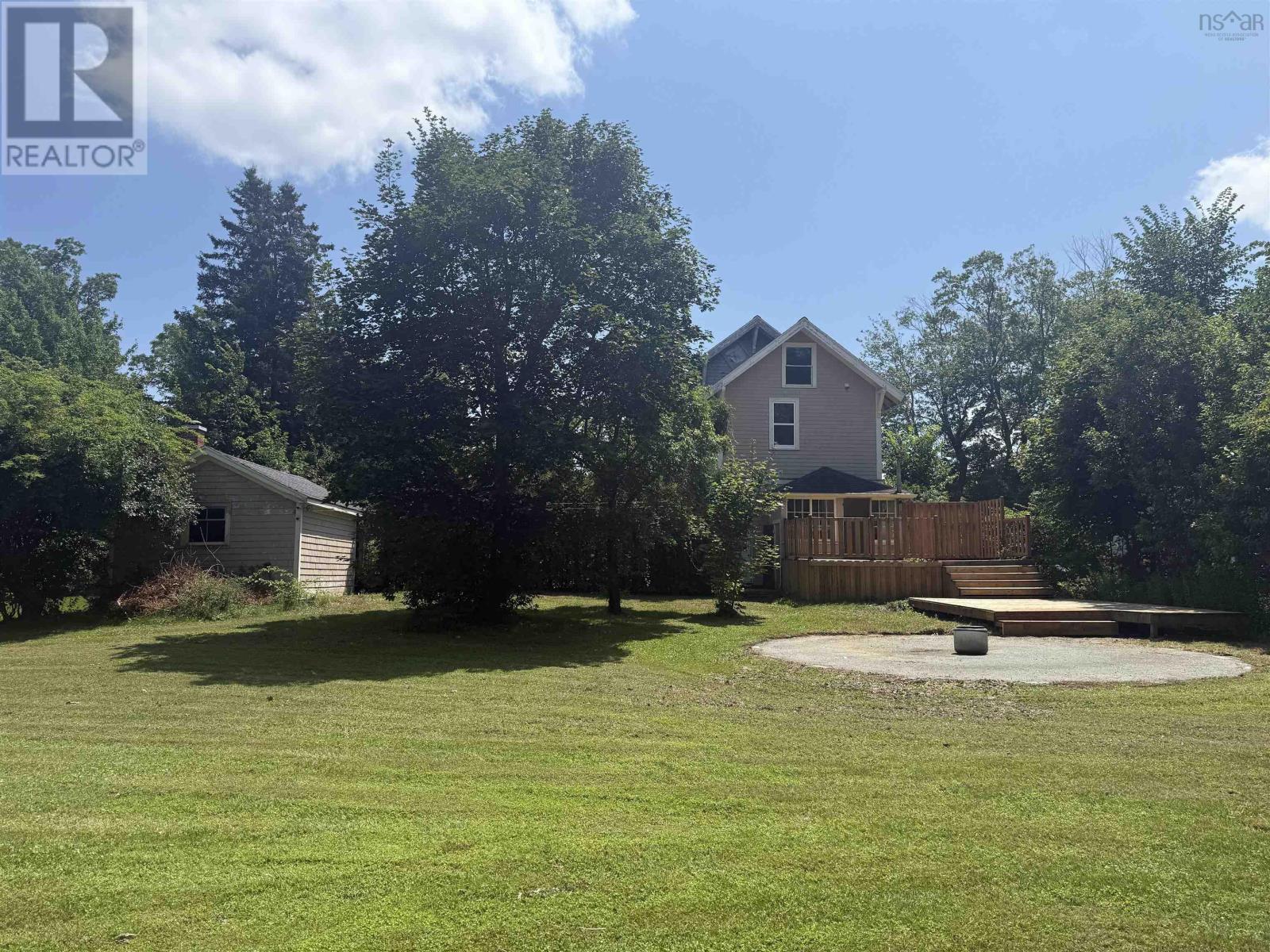 Property 11 of 46 of 161 Granville Street