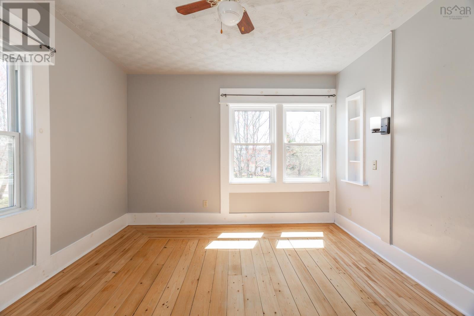 Property 44 of 46 of 161 Granville Street