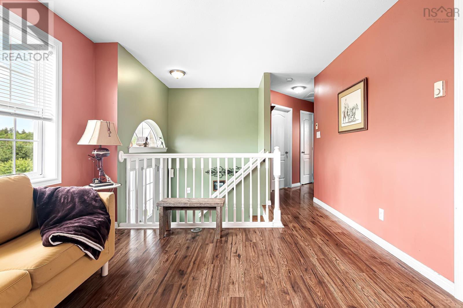 Property 7 of 39 of 579 Highway 1