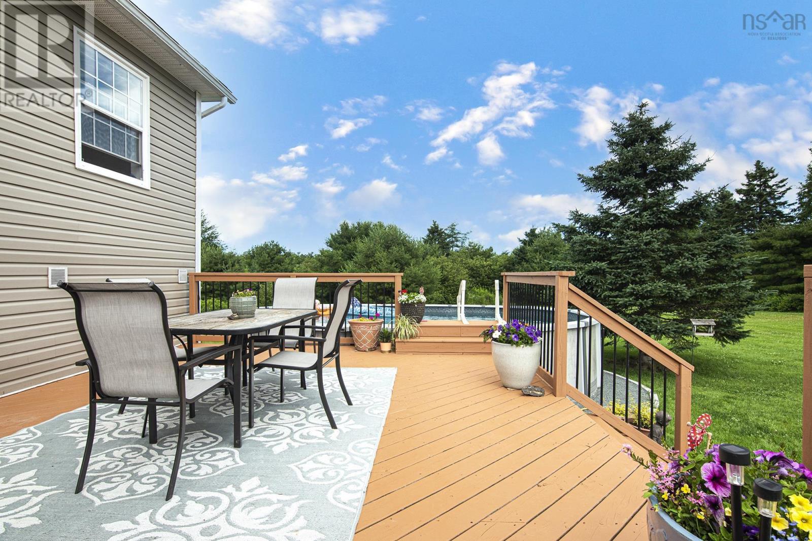 Property 30 of 39 of 579 Highway 1