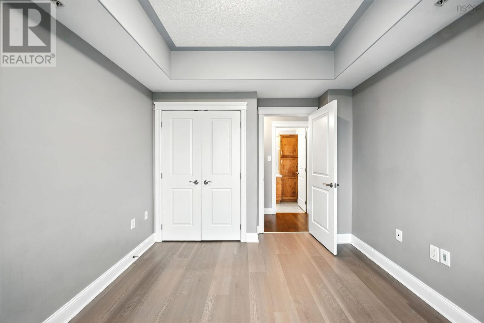 Property 24 of 34 of 703 60 Walter Havill Drive