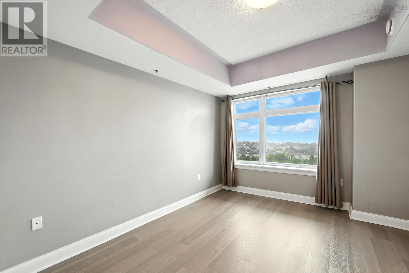 Property 25 of 34 of 703 60 Walter Havill Drive