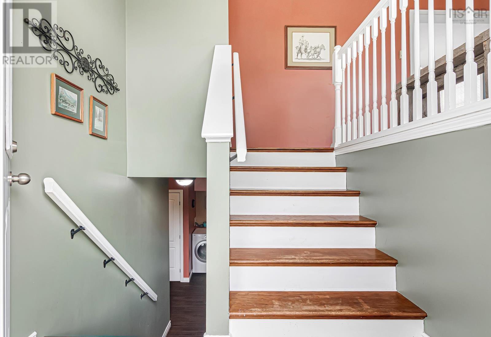 Property 18 of 39 of 579 Highway 1