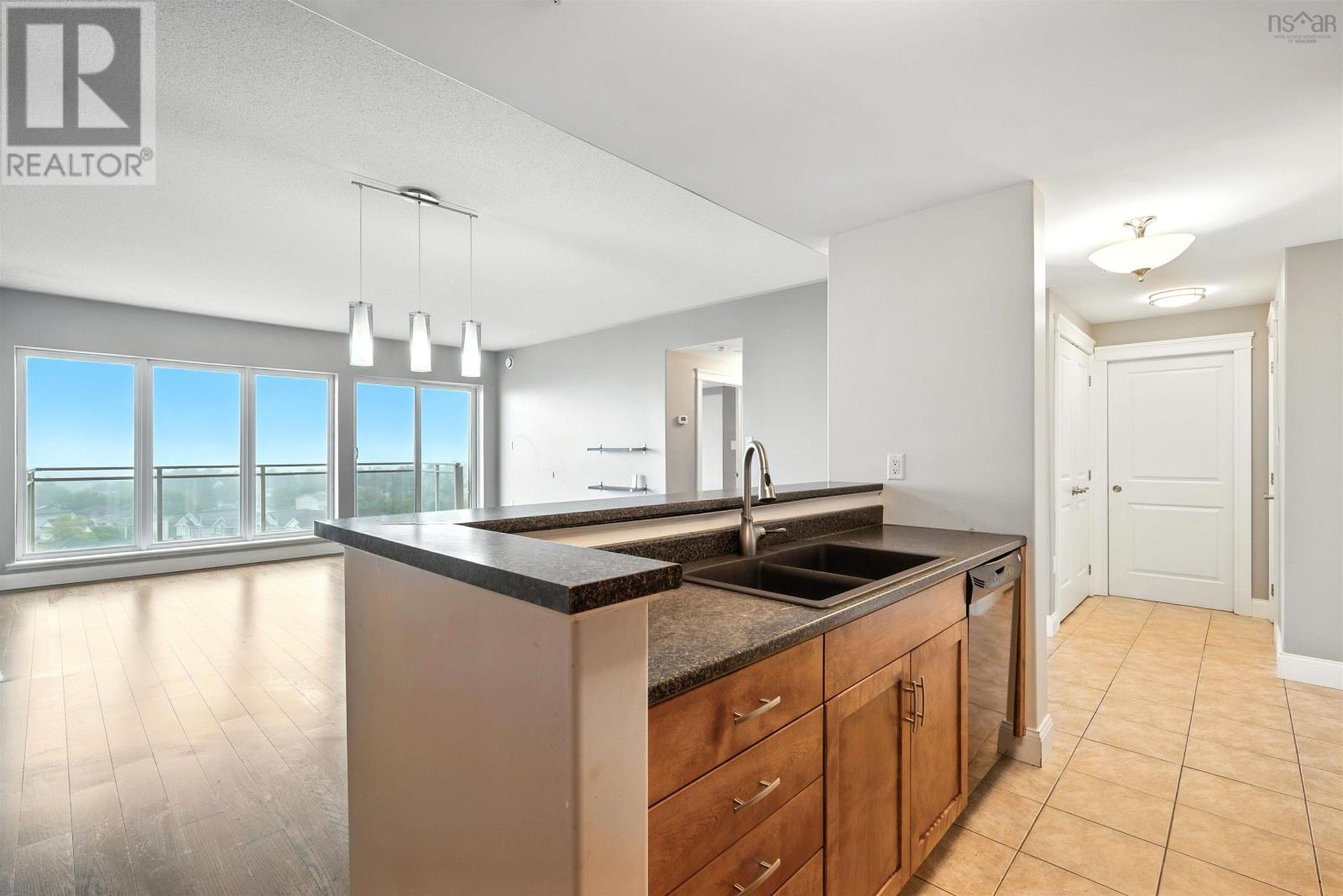 Property 10 of 34 of 703 60 Walter Havill Drive