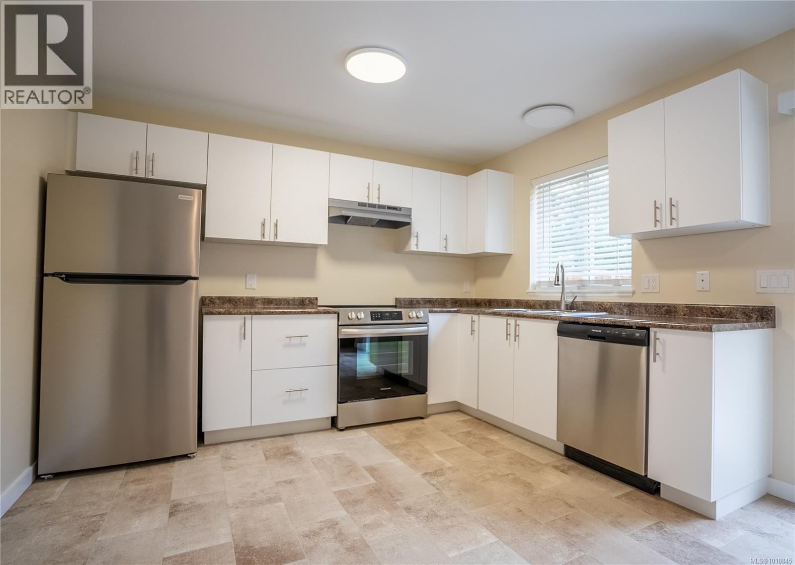 3430 Turnstone Dr, Langford