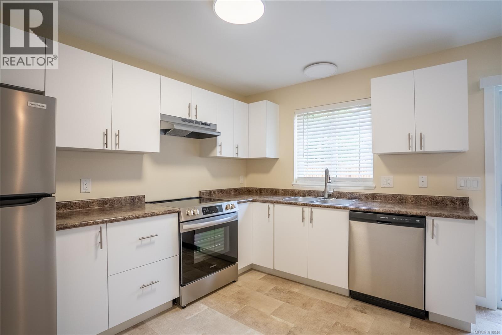 3430 Turnstone Dr, Langford