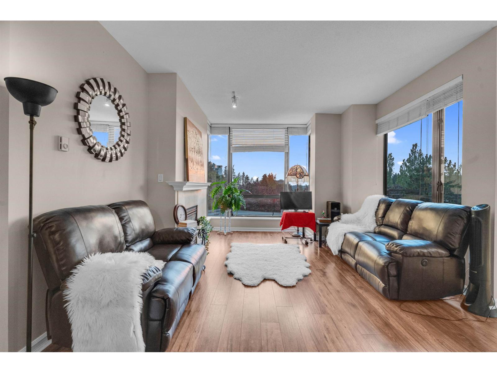 603 1550 MARTIN STREET, White Rock