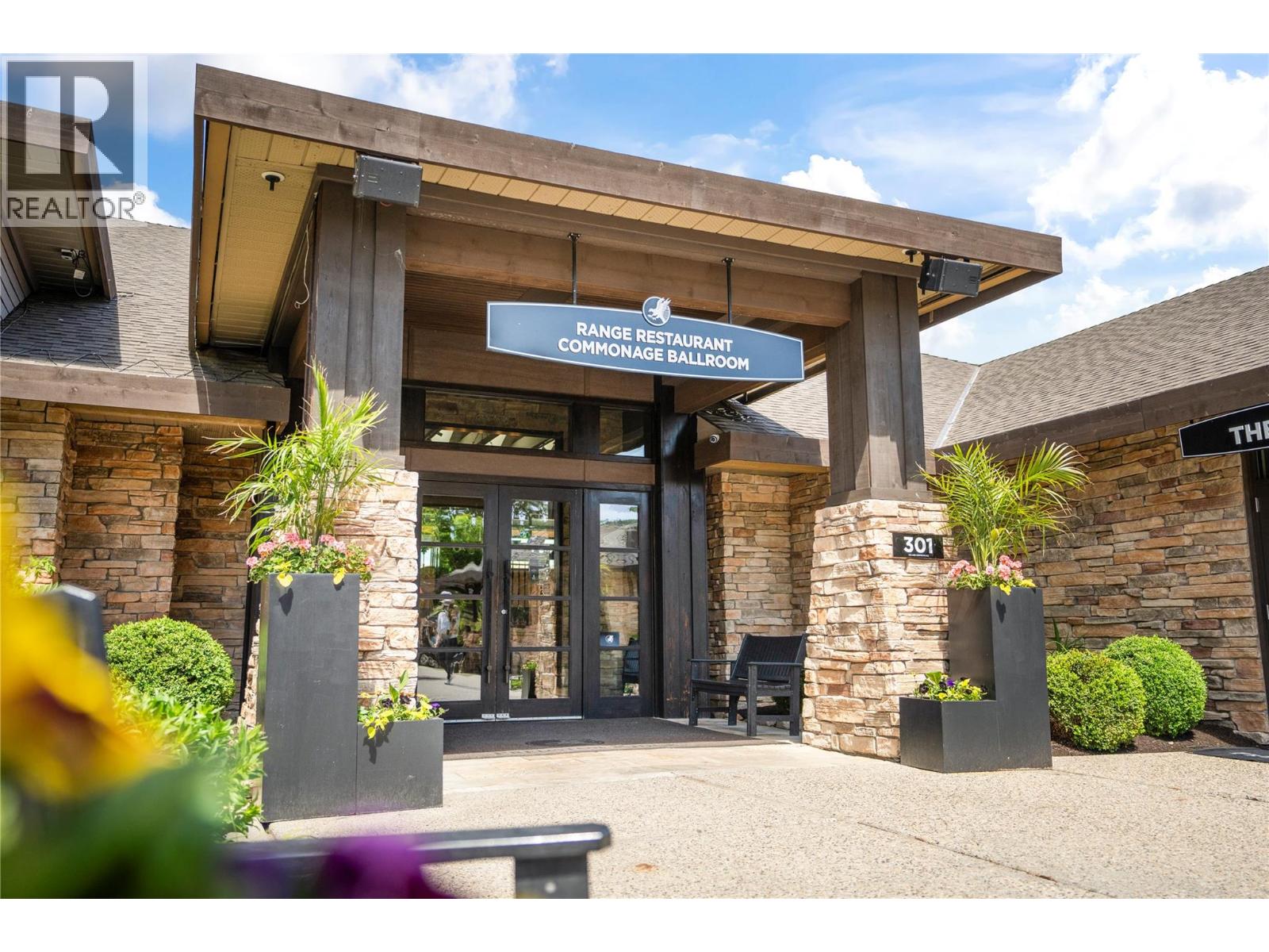 501 Vardon Lane, Vernon