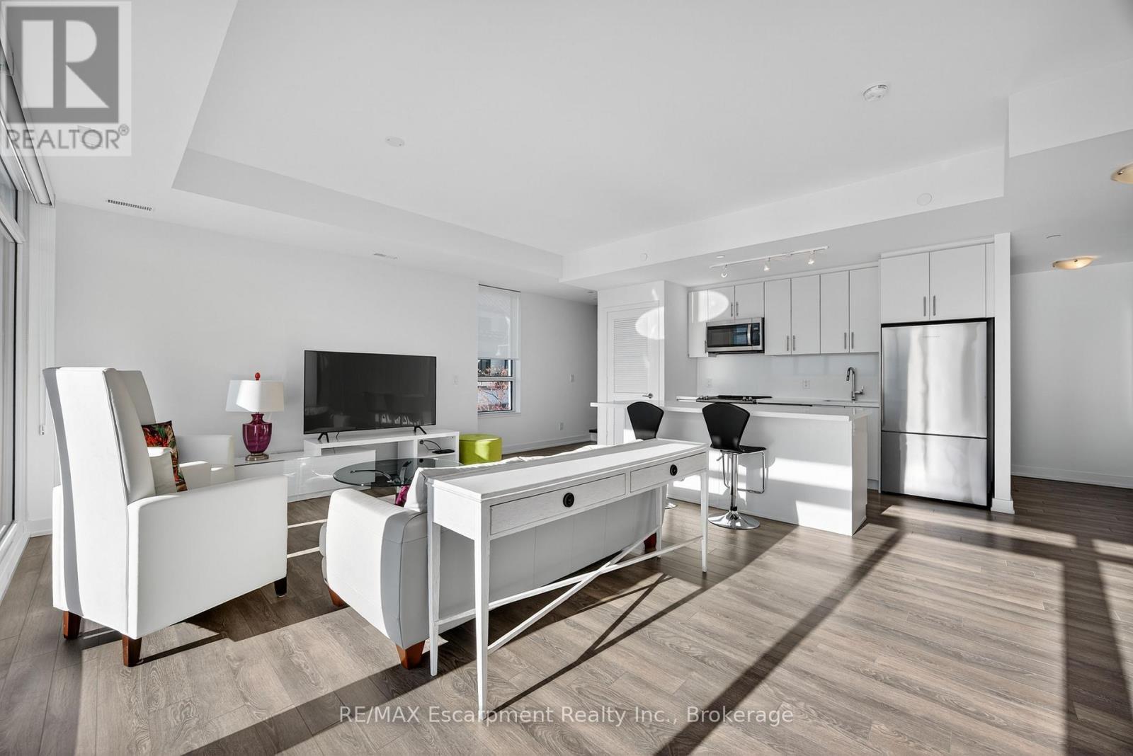 #125 317 BROWARD WAY - 18