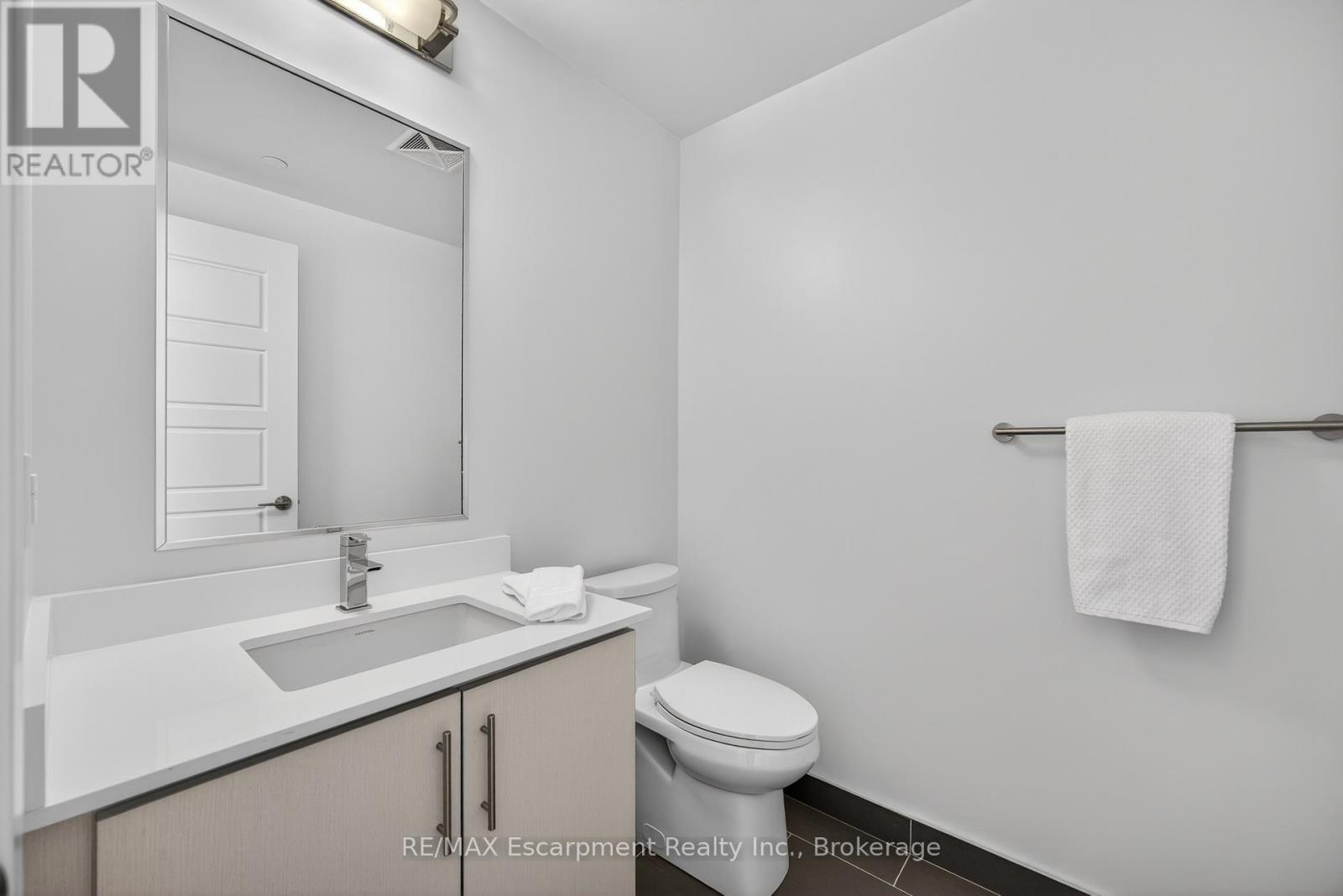#125 317 BROWARD WAY - 23