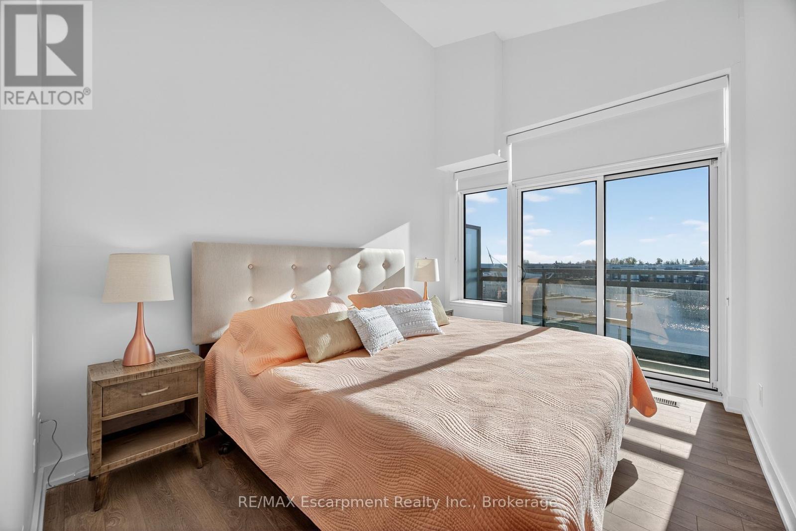 #125 317 BROWARD WAY - 29