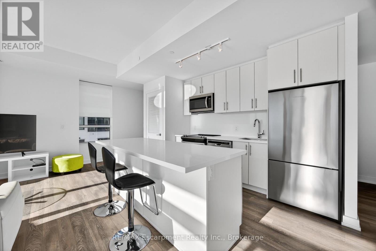 #125 317 BROWARD WAY - 5