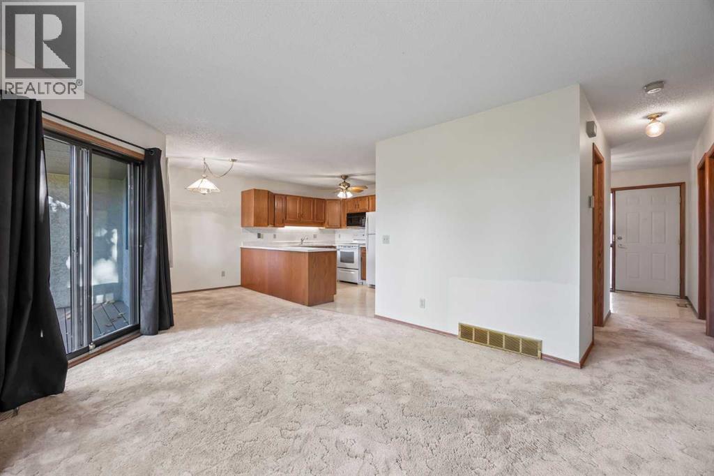 Single Family House for Sale in  Sandarac Circle NW Sandstone Valley Calgary 