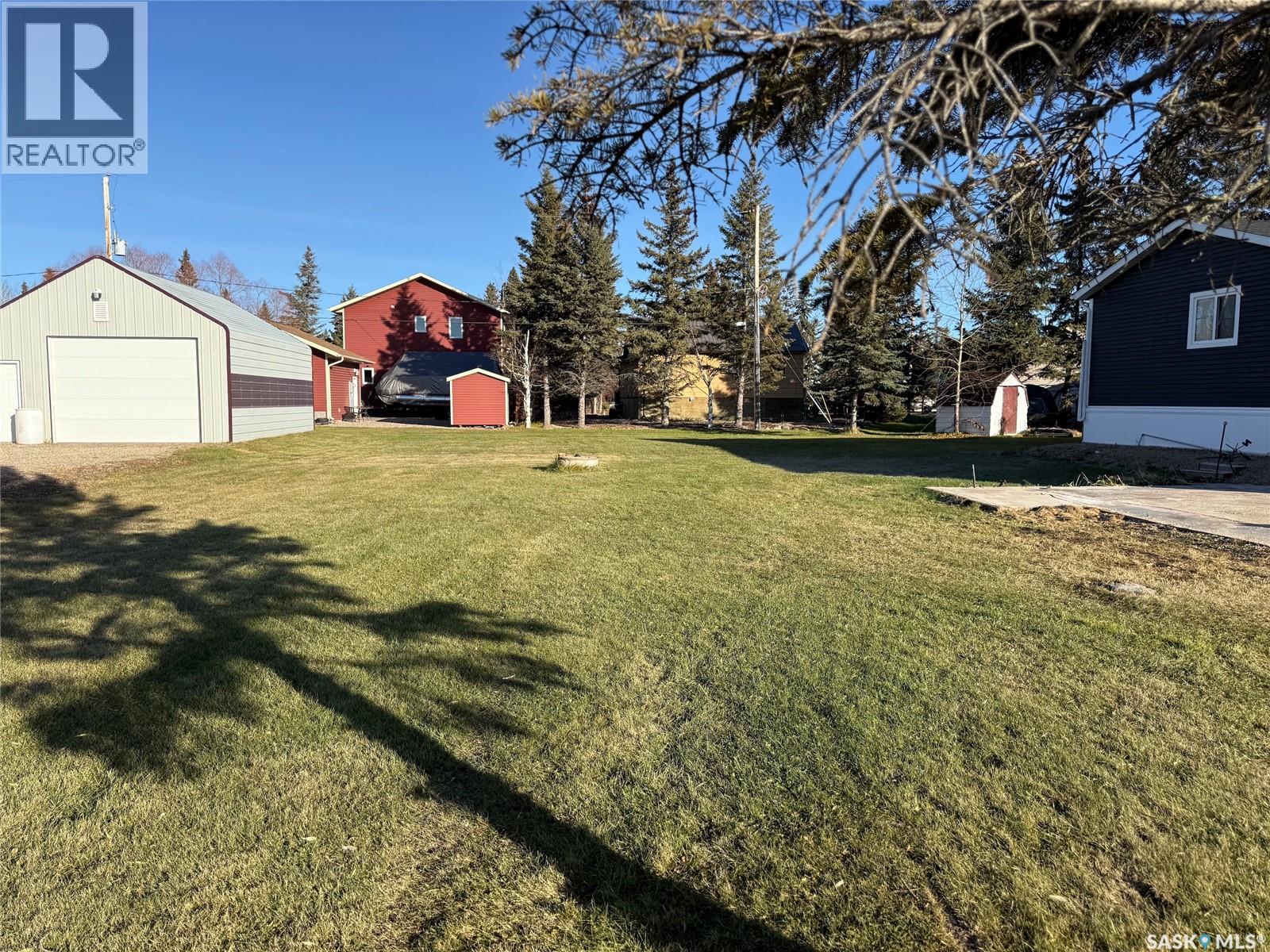 #6 Pine CRESCENT - Photo 4 of 36, Candle Lake, Saskatchewan