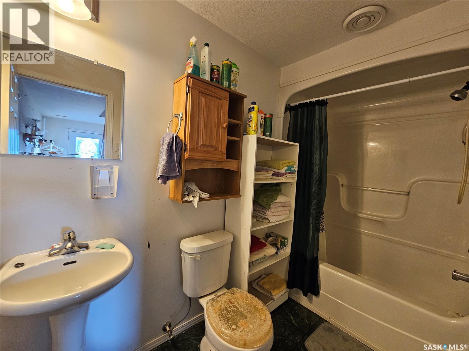 807 3rd AVENUE W - 17