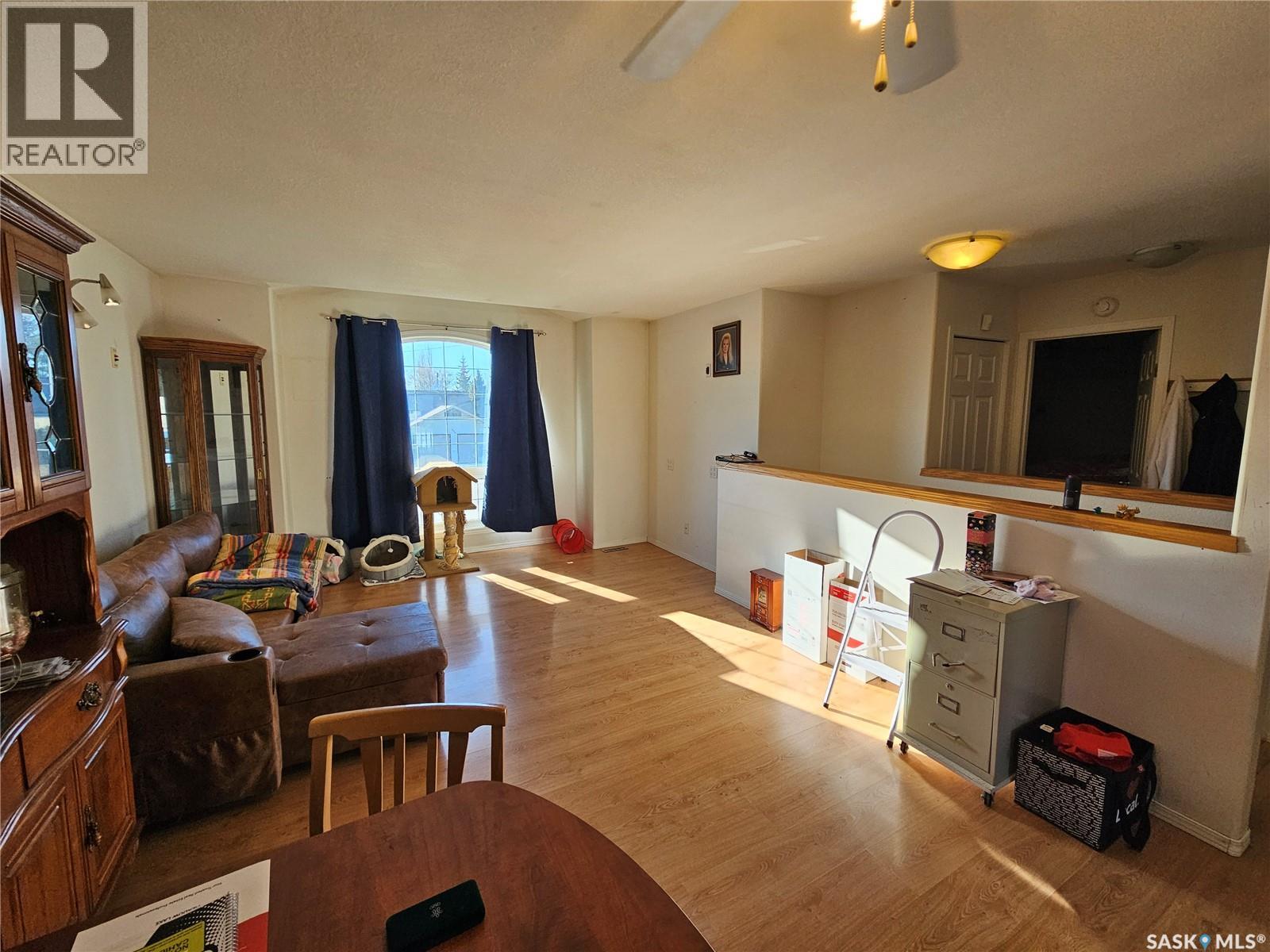 807 3rd AVENUE W - 6