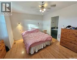 Laundry room - 807 3rd Avenue W, Meadow Lake, SK S9X1A2 Photo 9