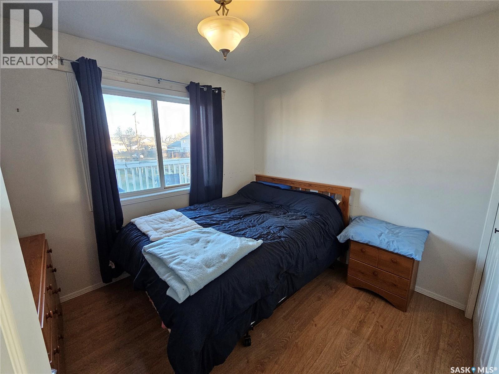 807 3rd AVENUE W - 12