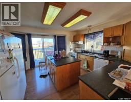 4pc Bathroom - 807 3rd Avenue W, Meadow Lake, SK S9X1A2 Photo 7