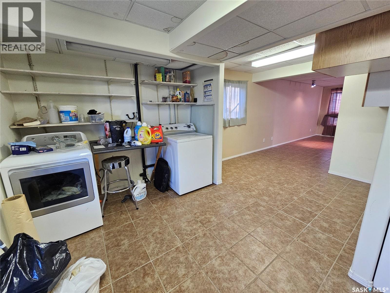 807 3rd AVENUE W - 14