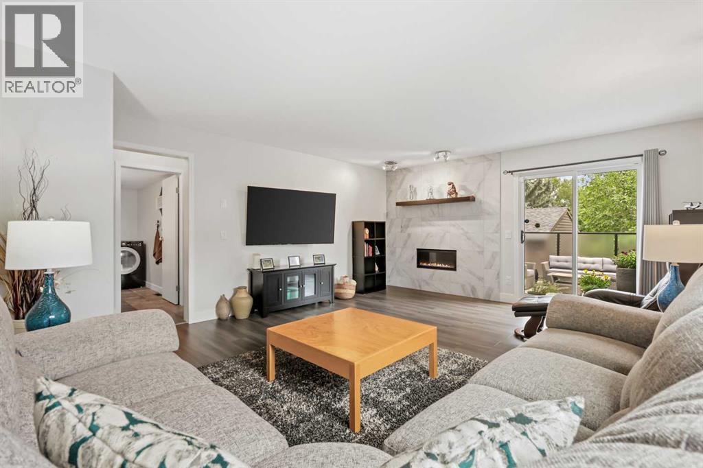 Single Family House 4 Level for Sale in  Sandarac Place NW Sandstone Valley Calgary 