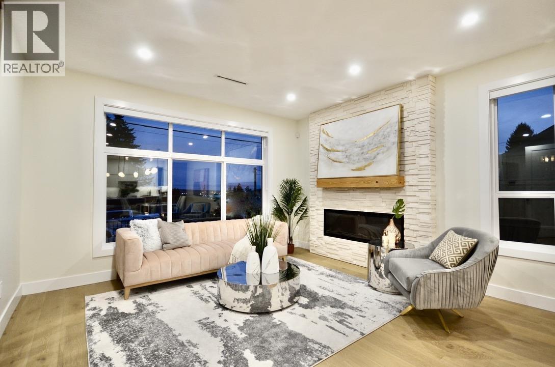 101 901 EDGAR AVENUE, Coquitlam